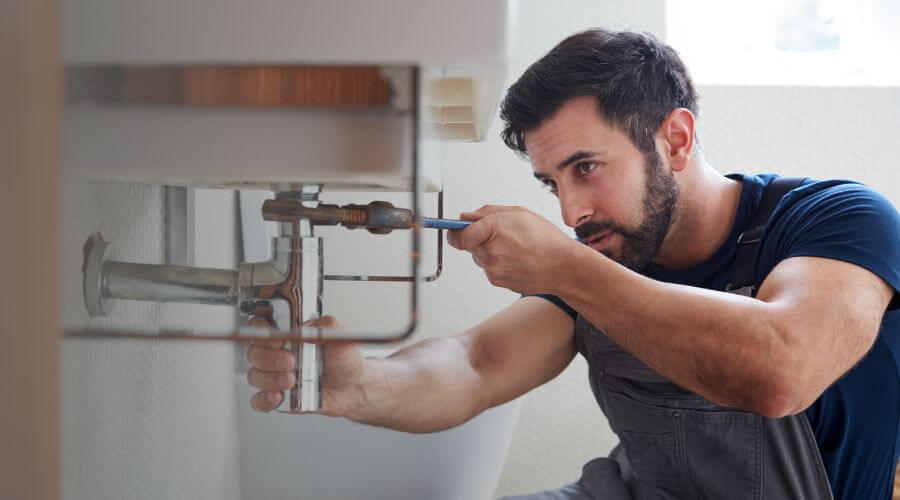 Sink pipe leak repair in Millstone, KY